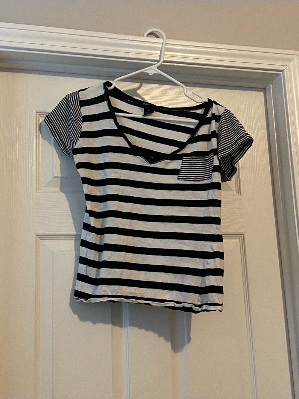 Rue21 Black & White Striped V-Neck Tee